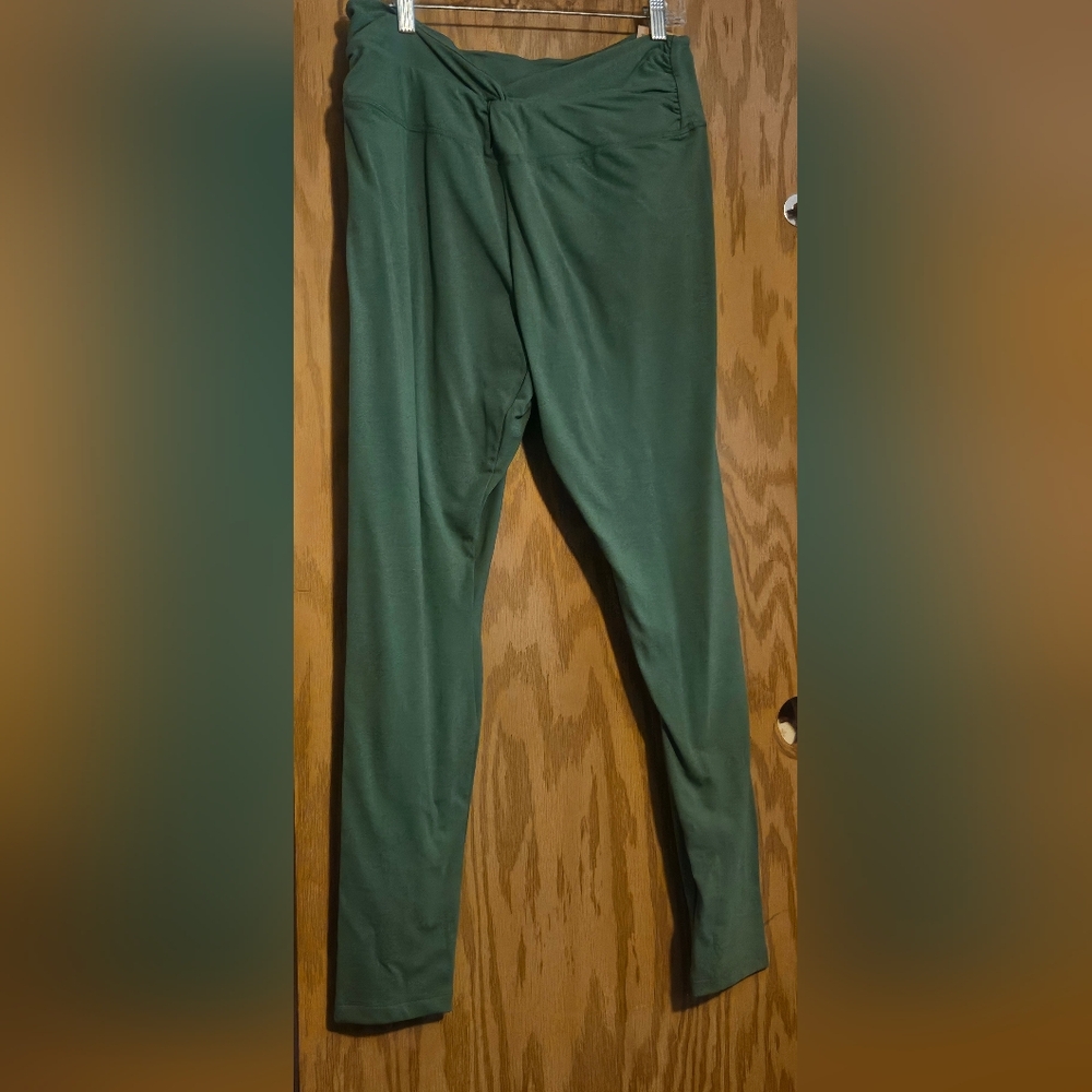 VICTORIA’S SECRET PINK HIGH WAIST LEGGING: GREEN: NEW WITH TAGS: SIZE XL